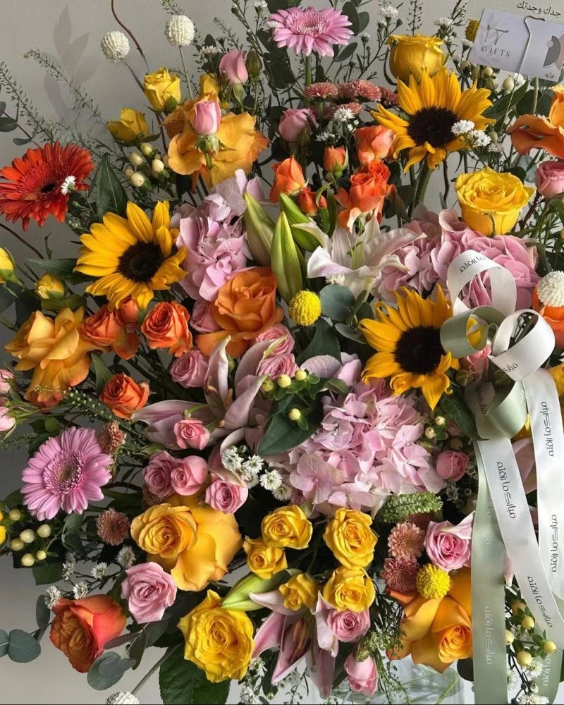 فازة الزهور الربيعية