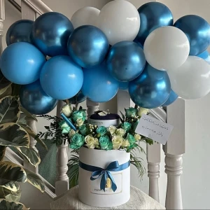 باقة غيمة السماء - تنسيق بوكس مع كيكة اني وداني بلو فلفلت