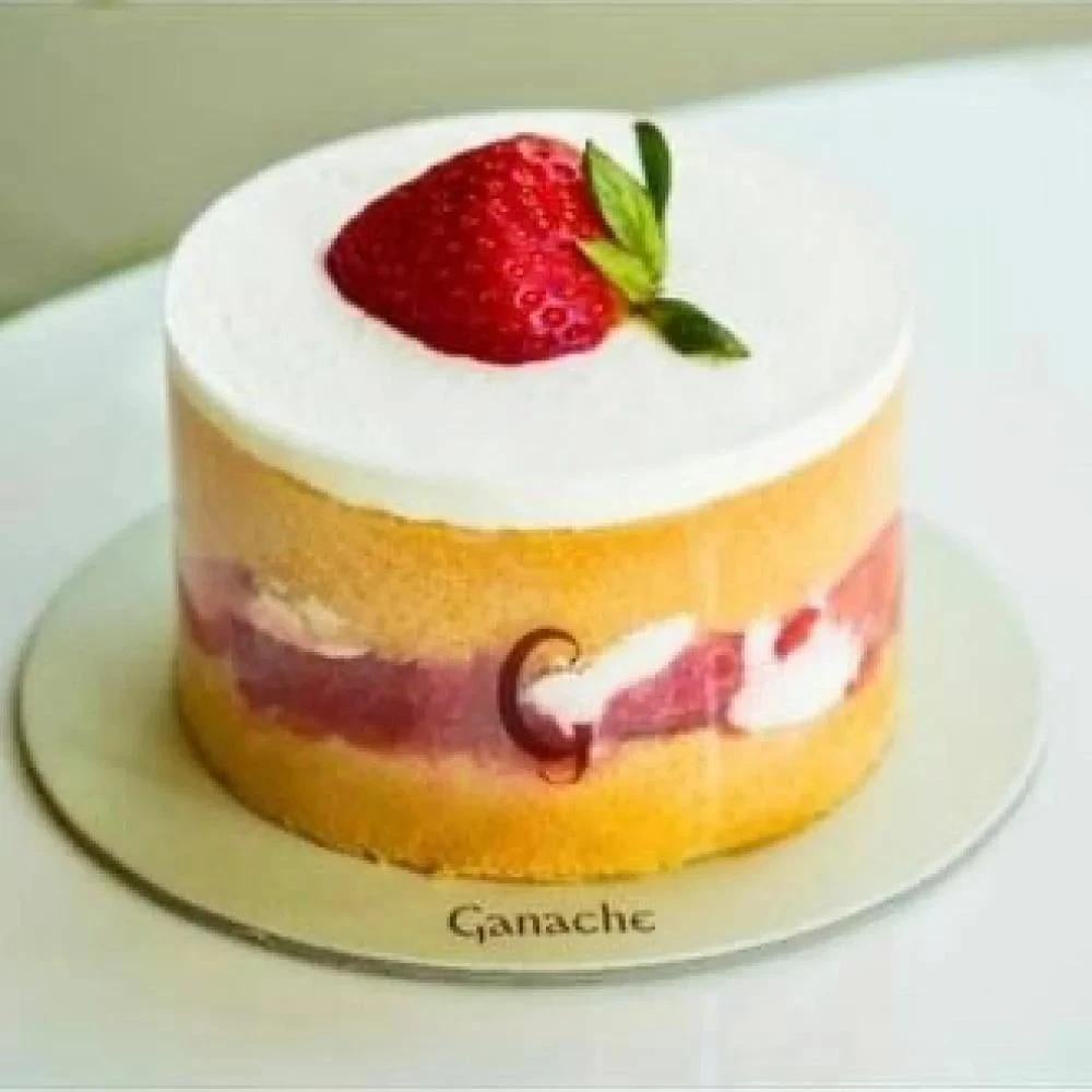 كيكة جاناش فراولة - Strawberry Ganache Cake