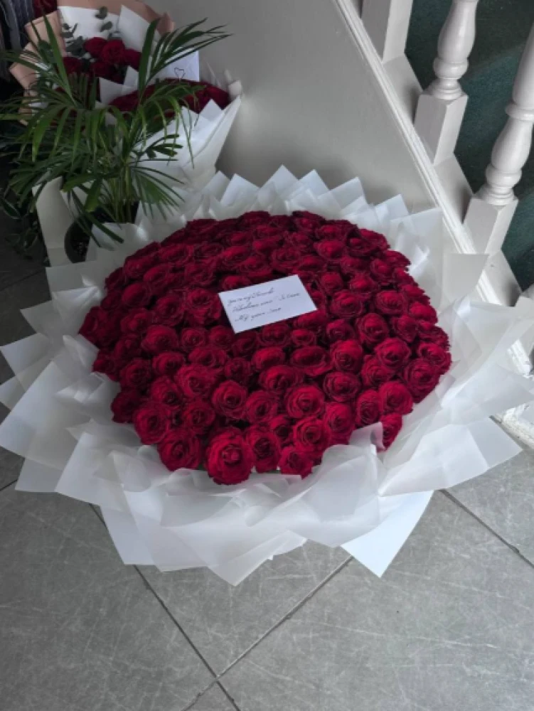 باقة الأميرة - 100 وردة