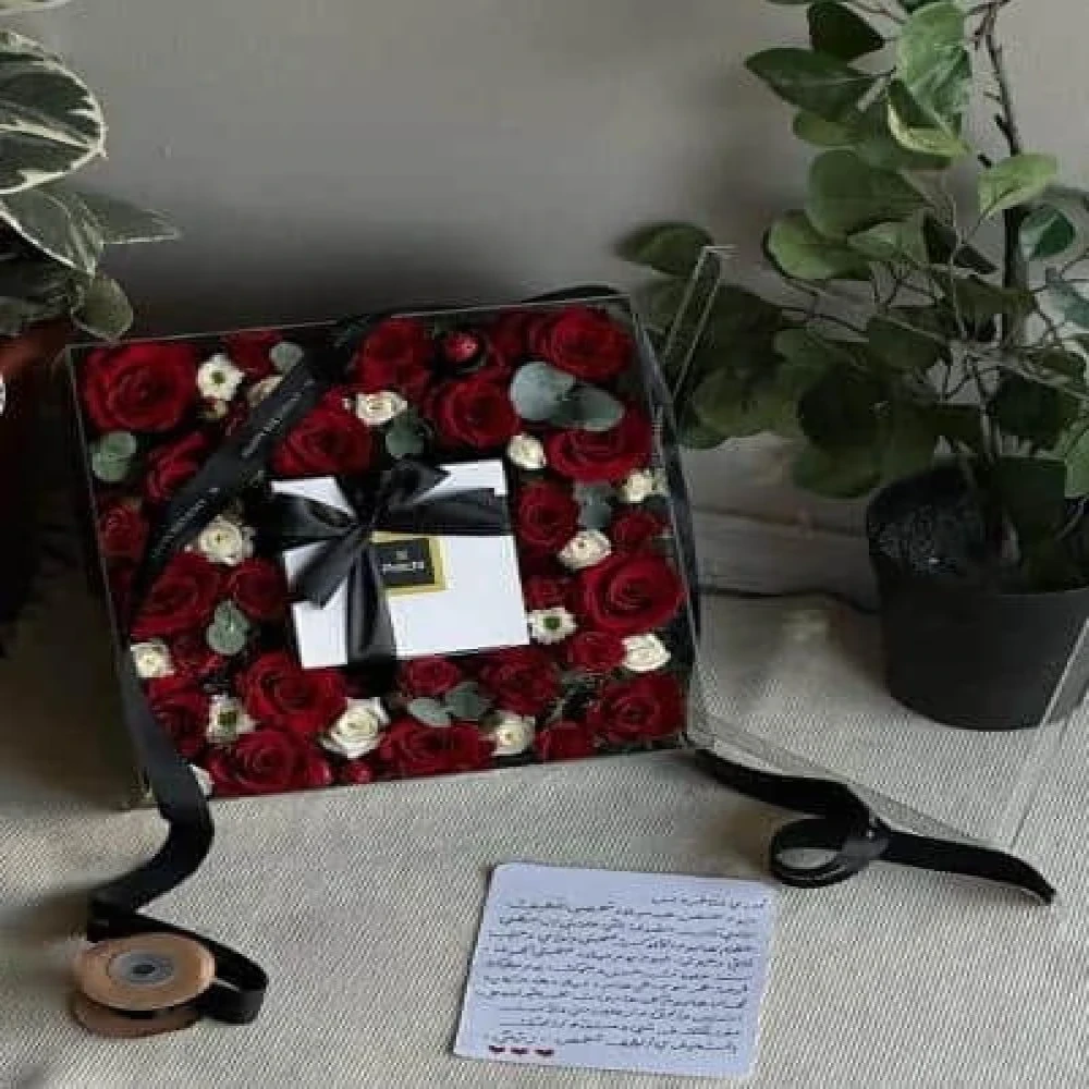 ستاند عشق - ورد مع وشوكولاتة باتشي